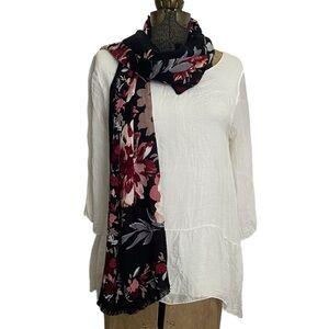 White House Black Market WHBM Floral Rayon Oblong Scarf